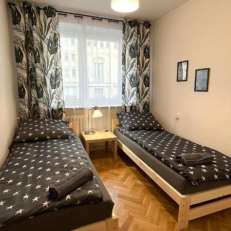 Warszawa Krucza Pokoje Varsóvia Exterior foto