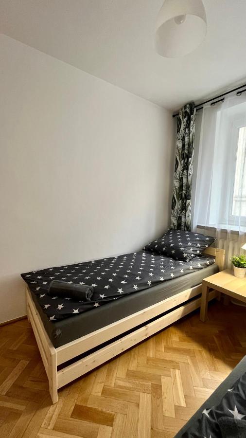 Warszawa Krucza Pokoje Varsóvia Exterior foto