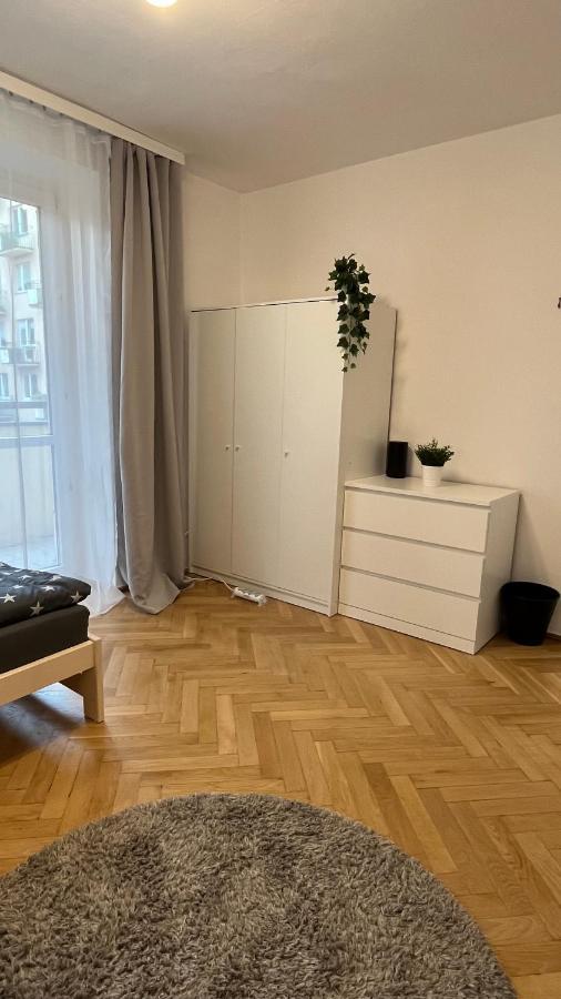 Warszawa Krucza Pokoje Varsóvia Exterior foto