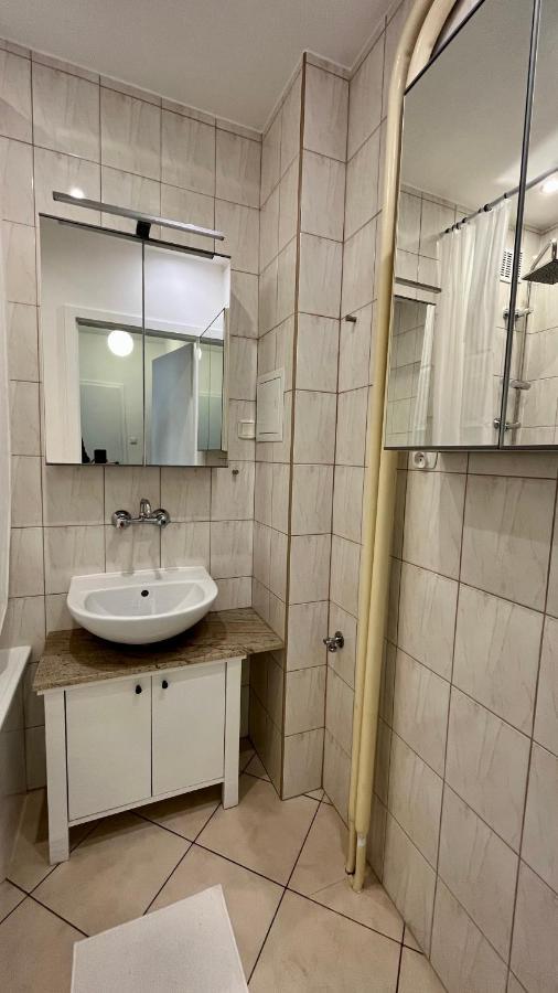 Warszawa Krucza Pokoje Varsóvia Exterior foto